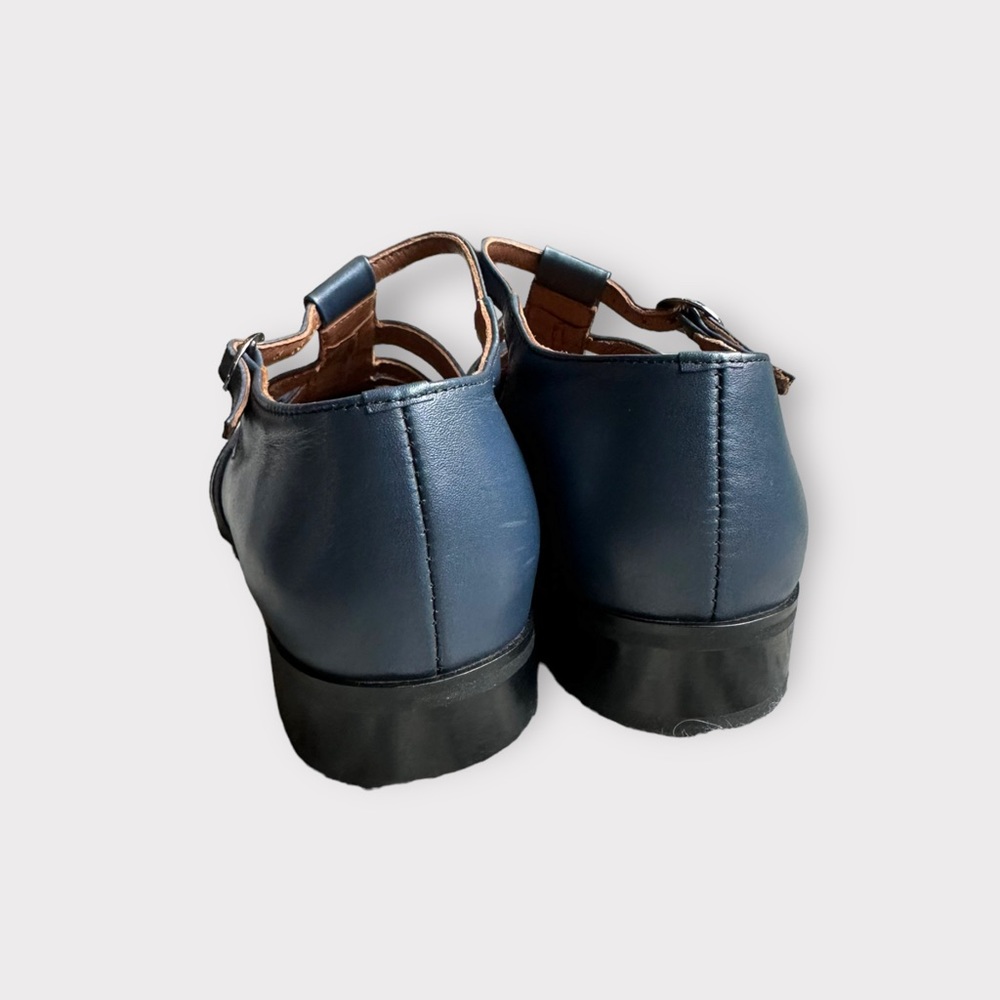 Julia Bo Navy Leather Mary Jane’s - Picture 7 of 9